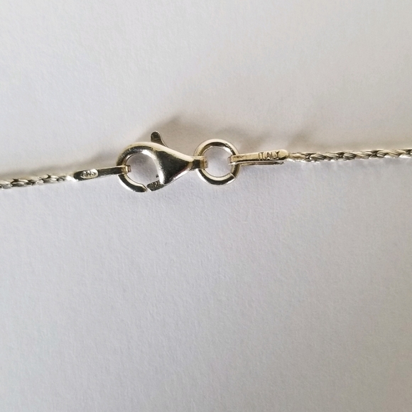 TOPAZ CRYSTAL PENDANT WITH SS CHAIN - Picture 3 of 4